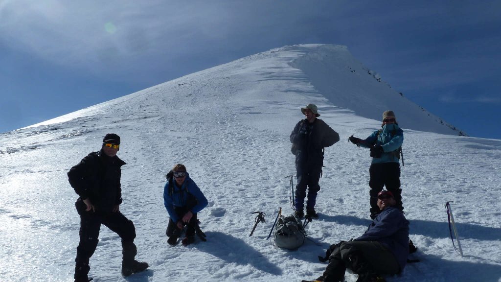 Descent of Stob Coire Easain
